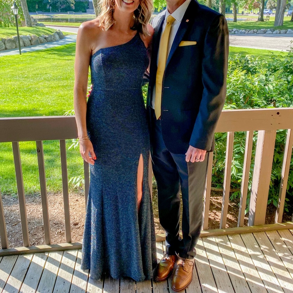 Elegant One-Shoulder Navy Blue Dress